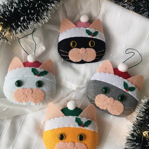 Pisica Urecheată - Ornament personalizat - Artynos.ro
