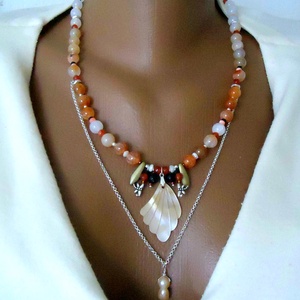 Colier minunat cu perla, sidef si agate sakura orrange degrade, Bijuterii, Coliere, Coliere cu pandative, Fotografie, grafica, desen, ilustratie, Impletituri, broderie cu margele, ARTYNOS