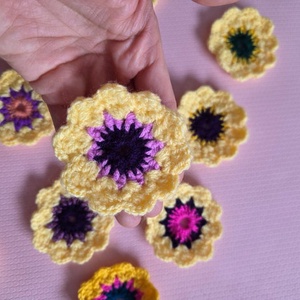 10x flori crosetate galben - casă & stil de viață - decorațiuni de casă - accesorii florale - flori la fir - Artynos.ro