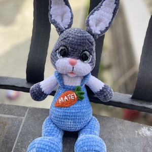 Iepuraș croșetat  - jucării și echipamente pentru copii - plușuri - păpușă croșetată, păpușă de pluș - Artynos.ro