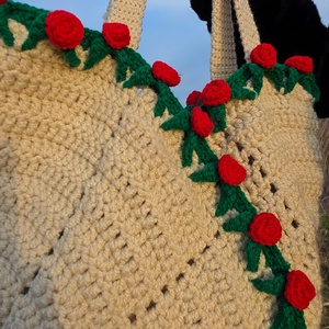 Geantă croșetată buchet - genți și portofele - genți de mână și umăr - geantă mare - Artynos.ro