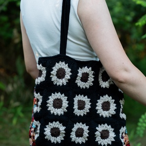 Geantă croșetată granny square - genți și portofele - genți de mână și umăr - geantă mare - Artynos.ro