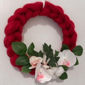 Coronita decorativa lucrata manual din lana merinos si decorata cu flori - Artynos.ro