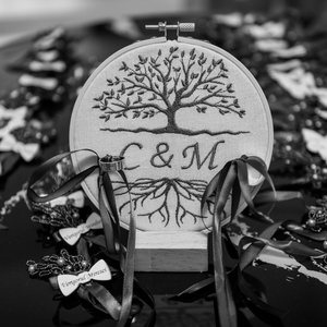 Suport verighete  - accesorii nuntă - accesorii de nuntă - suport verighete și perne pentru inele - Artynos.ro