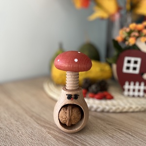 Spărgător de nuci - casă & stil de viață - accesorii pentru echipamente de bucătărie - accesorii de servire - boluri și farfurii din lemn, bol de servire - Artynos.ro