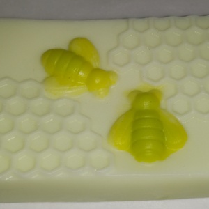 Sapun Bee  - igienă și înfrumusețare - săpunuri și articole de igienă - bureți de baie - Artynos.ro