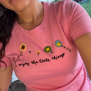 Tricou cu broderie manuala - îmbrăcăminte și modă - haine damă - tricou și top de damă - Artynos.ro