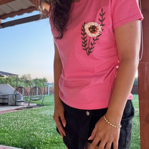 Tricou cu broderie manuala - Artynos.ro
