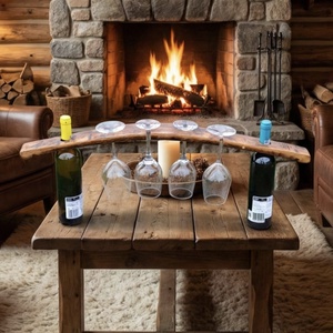 Suport pentru 2 sticle si 4 pahare dintr-o doaga veche de butoi recuperat - Artynos.ro