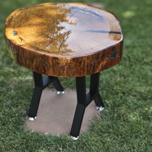 Măsuță artizanală din stejar și rășină  - casă & stil de viață - mobilier artizanal - mese - Artynos.ro