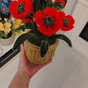 Ghiveci ornament maci rosii din sârmă plușată! - casă & stil de viață - decorațiuni de casă - accesorii florale - ghiveci de plante - Artynos.ro