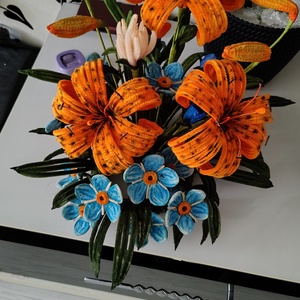 Aranjament floral superb crini - casă & stil de viață - decorațiuni de casă - accesorii florale - vaze - Artynos.ro