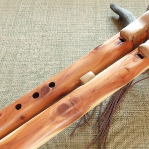Fluier dublu amerindian F minor - cărți și creații cu tematică muzicală, cadouri - instrumente artizanale și muzicale - Artynos.ro
