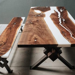 Masă din lemn de nuc cu rășină epoxy  - casă & stil de viață - mobilier artizanal - mese - Artynos.ro