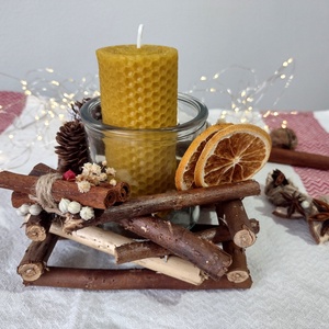Decorațiune din lemn cu suport pentru lumânare și elemente naturale - crăciun - decorațiuni de advent - decor pentru masa de advent - Artynos.ro