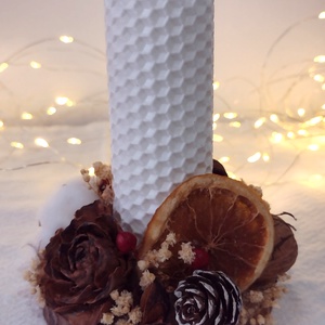 Decorațiune lumânare din ceară naturală și elemente naturale - crăciun - decorațiuni de crăciun de casă - lumânări parfumate de crăciun - Artynos.ro