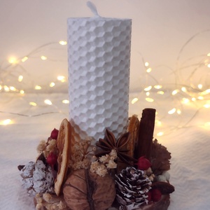 Decorațiune lumânare din ceară naturală și elemente naturale - crăciun - decorațiuni de crăciun de casă - lumânări parfumate de crăciun - Artynos.ro