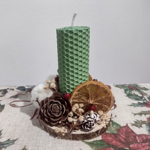 Decorațiune lumânare din ceară naturală și elemente naturale - crăciun - decorațiuni de crăciun de casă - decor pentru masă de crăciun - Artynos.ro