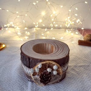 Decorațiune din lemn cu suport pentru lumânare și elemente naturale - casă & stil de viață - lumânări, parfumuri, arome - suport lumânări - Artynos.ro