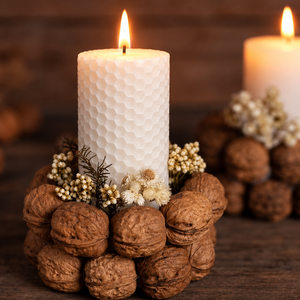 Suport decorativ din nuci cu lumanare din ceara naturala � decor pentru masa - Artynos.ro