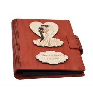Album foto din lemn personalizat, Guestbook de nunta, Rosu, A5, pix si lipici stick inclus - Artynos.ro