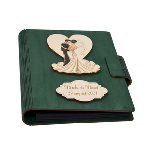 Album foto din lemn personalizat, Guestbook de nunta, Verde, A5, pix si lipici stick inclus - Artynos.ro