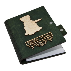 Caiet pentru Retetele Mamei cu Coperti din lemn, A5, Verde, pix din lemn inclus - casă & stil de viață - accesorii pentru echipamente de bucătărie - accesorii pentru coacere și gătit - carte de rețete, caiet rețete - Artynos.ro