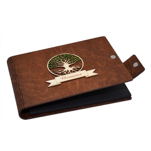 Album foto A5 personalizat, din lemn, Maro, GuestBook, Caiet amintiri, Pomul vietii - accesorii nuntă - amintiri și cadouri de nuntă - albume foto de nuntă - Artynos.ro