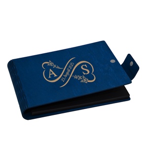 Album foto A5 personalizat, din lemn, Albastru, Piksel, GuestBook, Caiet amintiri, Familie, Nunta - accesorii nuntă - amintiri și cadouri de nuntă - albume foto de nuntă - Artynos.ro