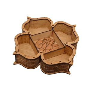 Cutie de bijuterii din lemn natur, lucrata manual, 30 x 25 x 7 cm - bijuterii - suporturi bijuterii și cutie bijuterii - cutii de bijuterii - Artynos.ro