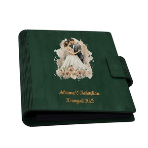 Guestbook de nunta, Album foto din lemn personalizat, Verde inchis, A5, Piksel, pix si lipici stick inclus, Accesorii nunta, Amintiri si cadouri de nunta, Carte de amintiri nunta si carte oaspeti, Gravare, pirogravura, Prelucrarea lemnului, Acest Album foto Guestbook, este o Carte de oaspeti sau un Caiet de amintiri in care veti strange, ..., ARTYNOS