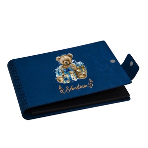 Album foto A5 personalizat, din lemn, Albastru, Piksel, GuestBook, Caiet amintiri copii, Ursulet - jucării și echipamente pentru copii - daruri de botez - Artynos.ro