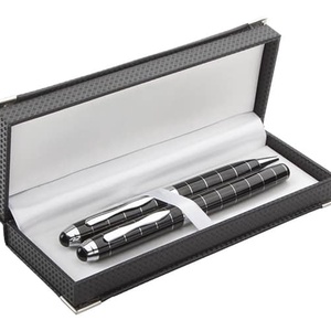 Set pix si roller in cutie cadou eleganta - casă & stil de viață - produse de papetărie - pixuri, creioane - Artynos.ro
