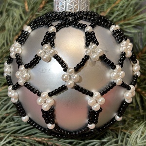 Glob de sticla decorat, Accesorii de Crăciun, Decorațiuni de Crăciun de casă, Decorațiuni pentru pomul de Crăciun, Împletituri, broderie cu mărgele, ARTYNOS