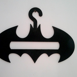 Umeras cu logo Batman realizat din MDF 4 mm, vopsit in culori acrilice.  - accessorii și unelte - accesorii decorative - alte accesorii - Artynos.ro