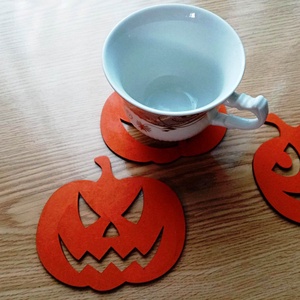 Set 8 suporturi pahare cu tematica Halloween, MDF de 2.5 mm, dimensiuni 10 x 9 cm, vopsite in culori acrilice - casă & stil de viață - accesorii pentru decorat casa - halloween - tot ce ai nevoie pentru petrecere! - ornamente de halloween - Artynos.ro