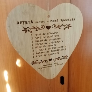 Forma inima lemn gravata cu mesaj. Cadou 8 martie, Ziua mamei - arte vizuale și accesorii  - alte arte - Artynos.ro