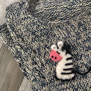 Brosa zebra  - bijuterii - broșe - Artynos.ro