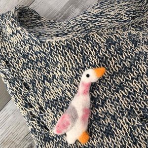 Brosa rata - bijuterii - broșe - Artynos.ro