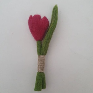 Brosa lalea , Bijuterii, Brose, Fetruire, ARTYNOS