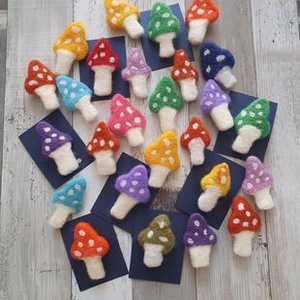 Brosa ciupercuta  - Artynos.ro