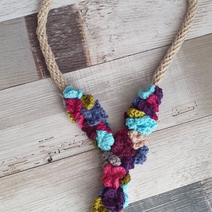 Colier cu flori , Bijuterii, Coliere, Coliere din perle, Crosetat, ARTYNOS