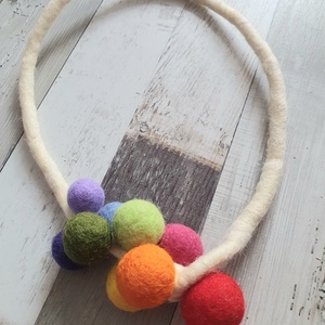 Colier curcubeu  - bijuterii - coliere - coliere din mărgele - Artynos.ro