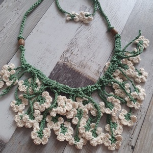 Colier cu flori  - Artynos.ro