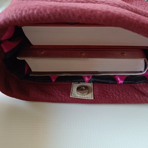 Husă pentru carte/tabletă -  - Artynos.ro