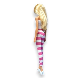 Pantaloni, ciorapi și leggings Barbie cu dungi roz-albe � haină pentru păpuși tip Barbie (a032pf) - jucării și echipamente pentru copii - jucării și accesorii pentru copii - haine de barbie - Artynos.ro