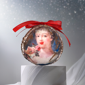 Glob - Chipuri dintr-o lume pierduta, Craciun, Decoratiuni de Craciun de casa, Pom de Craciun , Decoupage, transfer si tehnici servetel, Glob de brad realizat manual cu portrete de femeie  vintage.
Globul are 2 parti decorate. 
Diametru..., ARTYNOS