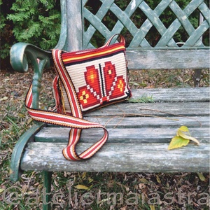 Geanta handmade Crisana- motiv popular traditional soare floare colectia traditional - geantă și husă - genți de umăr și genți de mână - genți de umăr - Artynos.ro