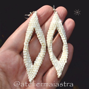 cercei lungi albi, cercei mireasa, cercei perle, bijuterii femei, cadou handmade - Artynos.ro