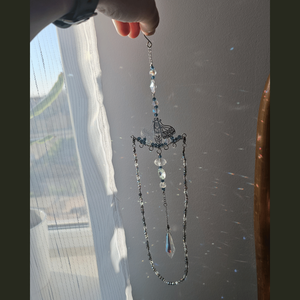 Suncatcher - Suport Bijuterii - cu Fluture si Cristale - casă & stil de viață - decorațiuni de casă - decorațiuni de masă și rafturi - copaci din mărgele și sârmă - Artynos.ro